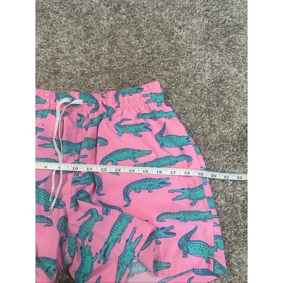 Chubbies The Glades Swim Trunks Men’s M Gator Beach 5.5 in Classic Lined Pink - Picture 6 of 9